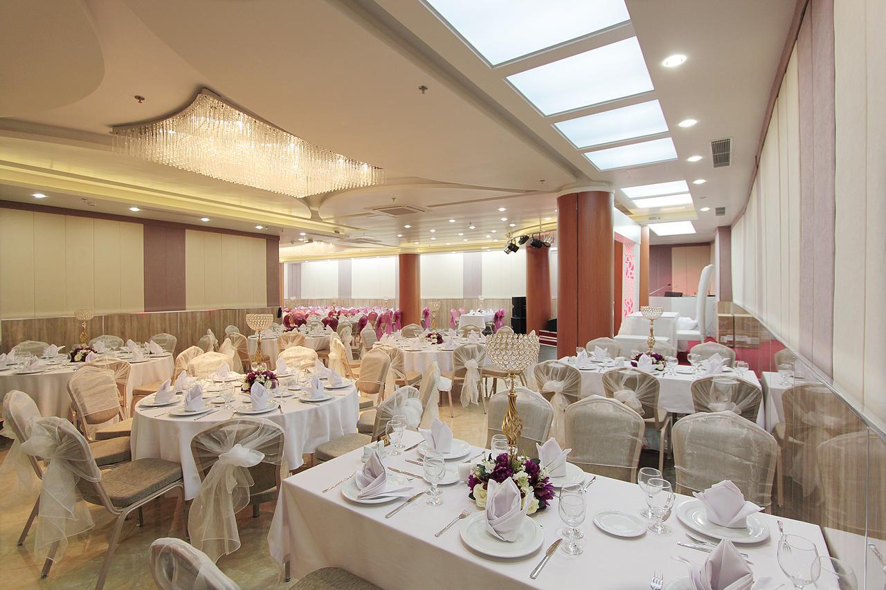 Forum Suite Otel Mersin  Exterior photo