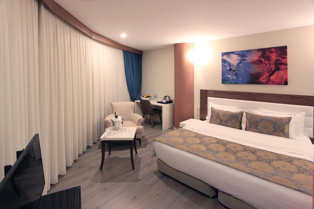 Forum Suite Otel Mersin  Exterior photo