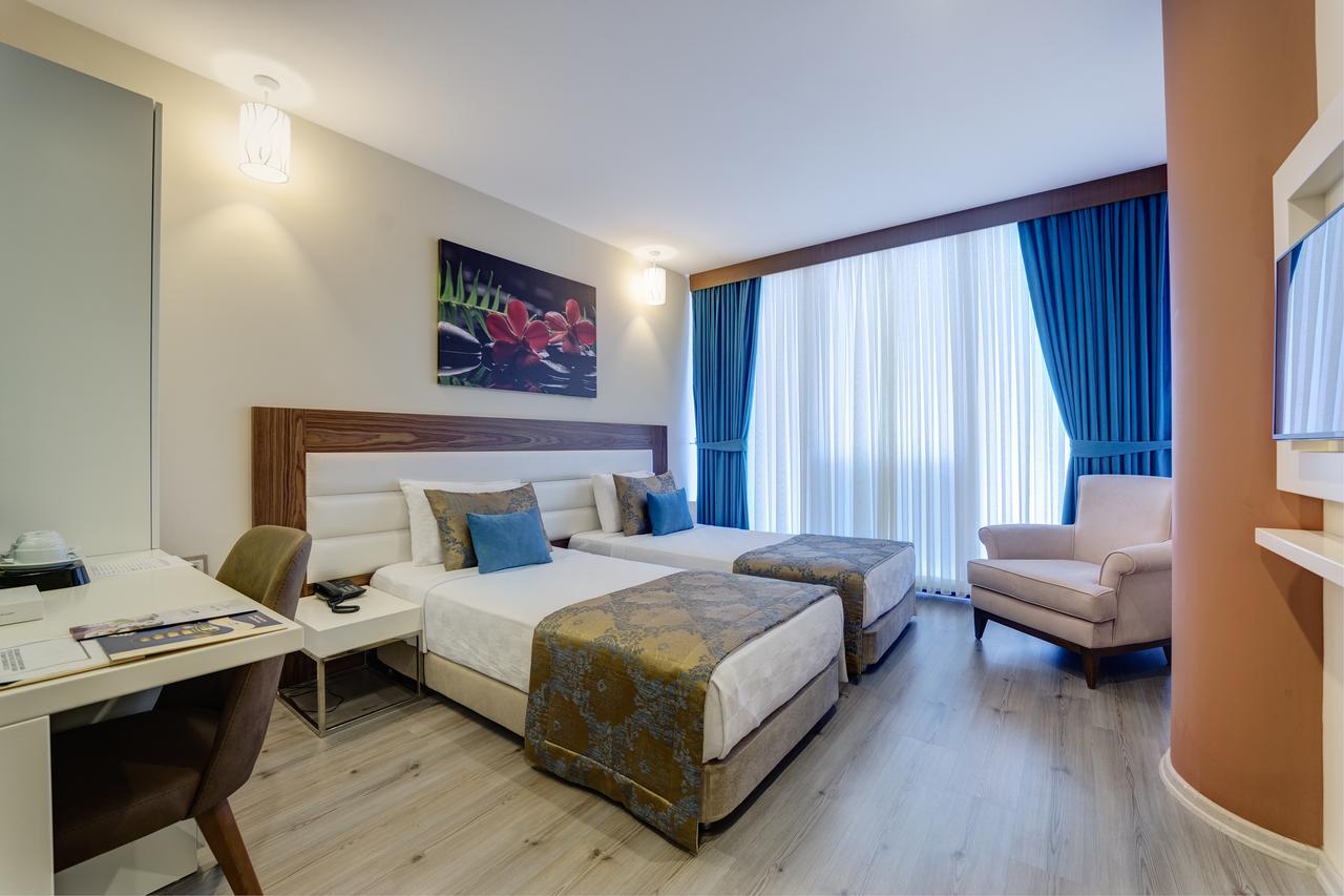 Forum Suite Otel Mersin  Exterior photo