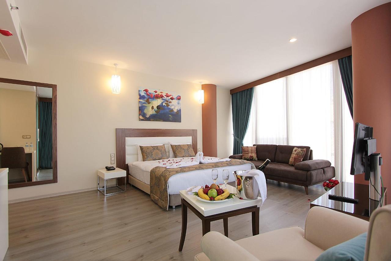 Forum Suite Otel Mersin  Exterior photo